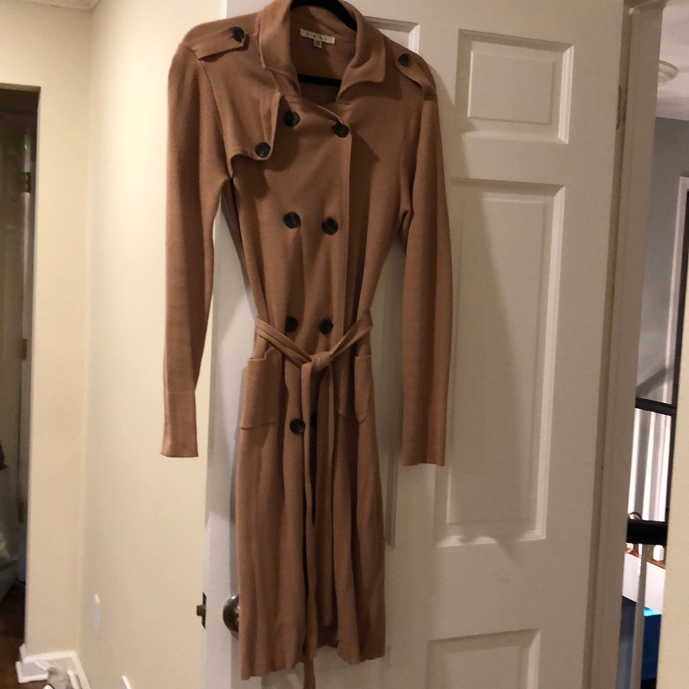 Long double breasted sweater.